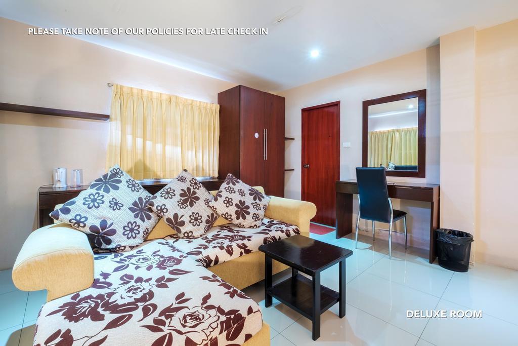 Zen Rooms Lk Metro Pattaya Esterno foto